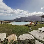 Villa Pool&view