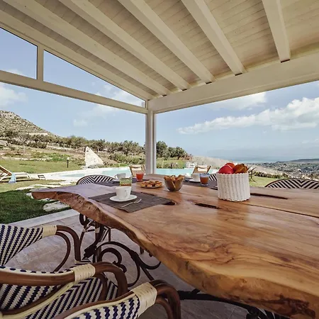 Pool And View *
