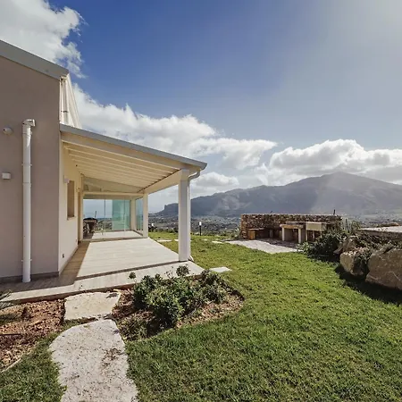 Villa Pool And View
