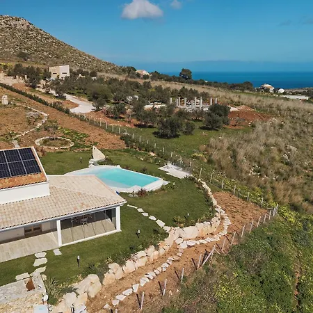 Pool And View *